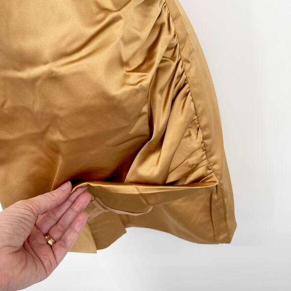 Naked Wardrobe The Statement Fitted Dress NEW Sz XS Gold Bustier Strapless - Picture 3 of 9